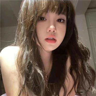 小姐嬉春